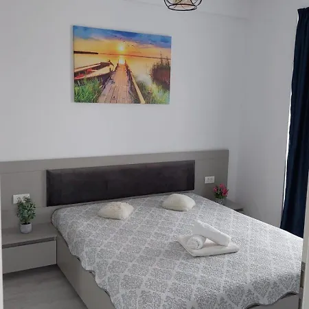 Apartament Yra * Năvodari